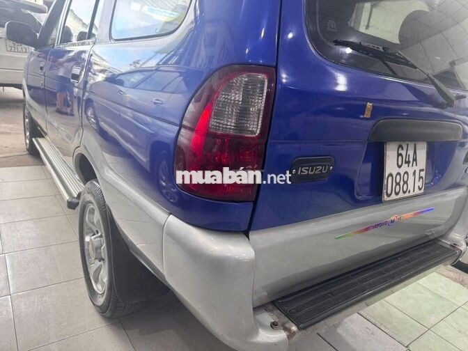Isuzu 7 chỗ 2004 Xanh