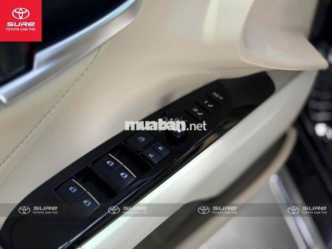 Toyota Camry 2.5Q nhập Thái - bảo hành Toyota