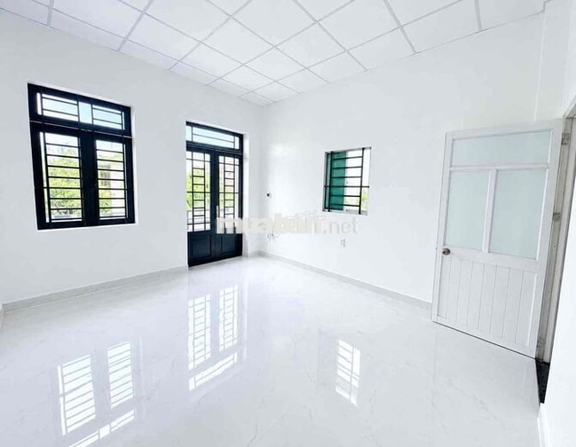 Cho Thuê Nhà Sạch Sẻ DT 4x16 1Trệt 1Lầu 2Pn 2Wc Sân Ôtô Giáp Thủ Đức