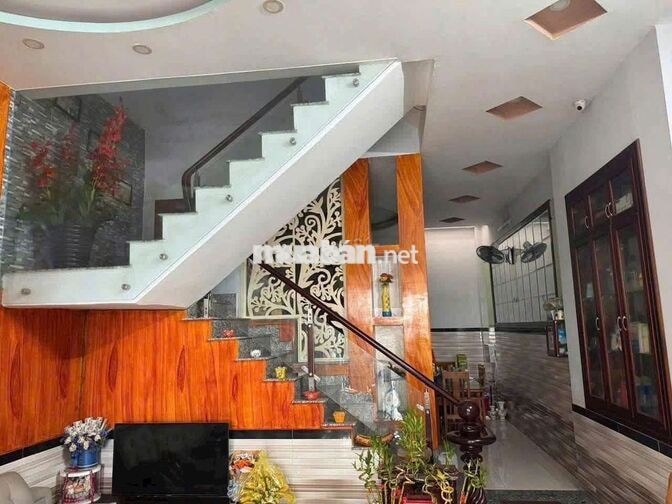 Nhà phố an sinh trong khu vip nhất Bà Điểm