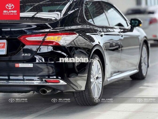 Toyota Camry 2.5Q nhập Thái - bảo hành Toyota