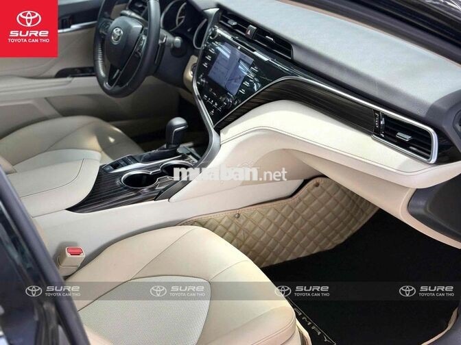 Toyota Camry 2.5Q nhập Thái - bảo hành Toyota