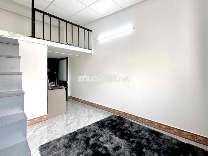 DUPLEX SẴN MÁY LẠNH CỬA SỔ TRỜI  NGÃ 4 BỐN XÃ - PHAN ANH - HOÀ BÌNH