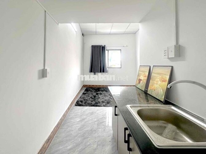 DUPLEX SẴN MÁY LẠNH CỬA SỔ TRỜI  NGÃ 4 BỐN XÃ - PHAN ANH - HOÀ BÌNH