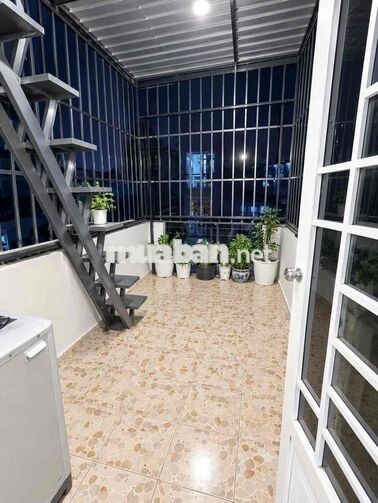 Cho thuê nhà hẻm 463b Cách Mạng Tháng Tám gần viettel tower