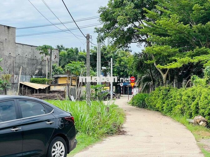 Căn nhà cấp 4 sát bên KCN Đất Đỏ 1. Phù hợp cho thuê tạo dòng tiền, ở