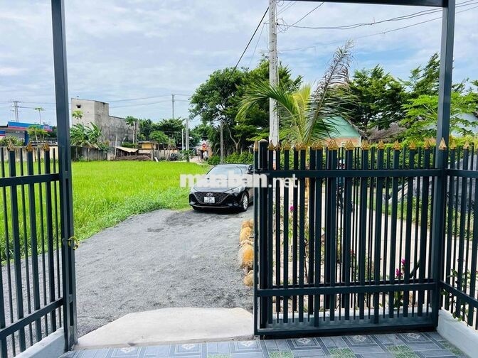 Căn nhà cấp 4 sát bên KCN Đất Đỏ 1. Phù hợp cho thuê tạo dòng tiền, ở