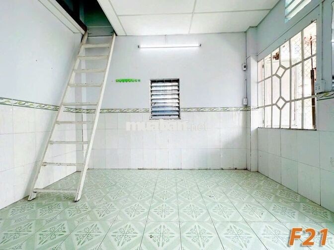 Duplex bancol cửa sổ trời giá rẻ gần chợ Hạnh Thông Tây 