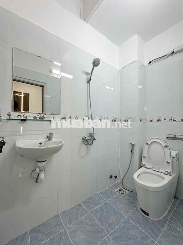 CĂN HỘ STUDIO STYLE TONE GỖ SANG TRỌNG – CỬA SỔ LỚN THOÁNG MÁT TẠI BẠC