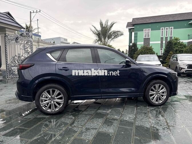 Mazda CX-5 Premium Exclusive 2024 Xanh đen
