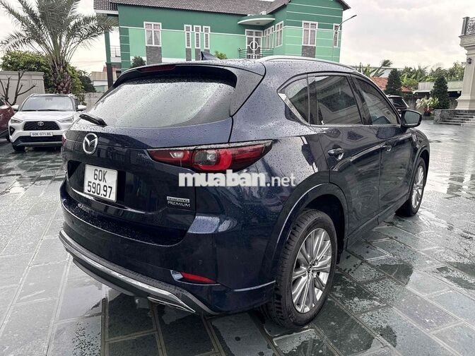 Mazda CX-5 Premium Exclusive 2024 Xanh đen