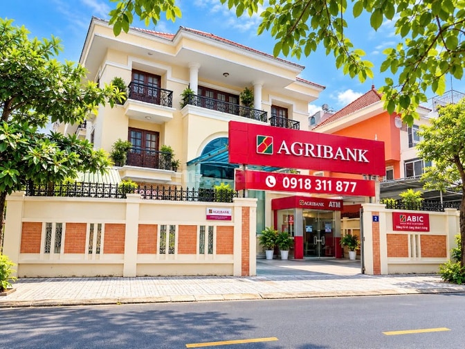 CHO THUÊ VỊ TRÍ ĐẮT ĐỊA MẶT TIỀN ĐƯỜNG THẢO ĐIỀN , HÀNG HIẾM