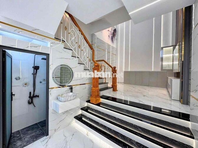 Hot, Bán gấp Nhà đẹp 5 Tầng Lê Văn Quới BTân 56m2 hẻm 7m 6ty