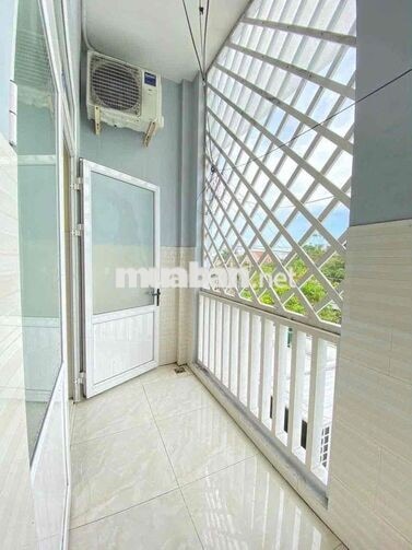 Duplex Siu Rộng Gác Cao Ban Công | Phan Văn Hớn - Trường Chinh