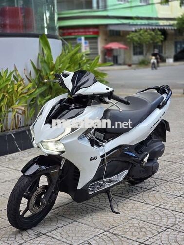 Honda Air Blade 2022 Trắng đen sport