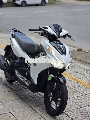 Honda Air Blade 2022 Trắng đen sport