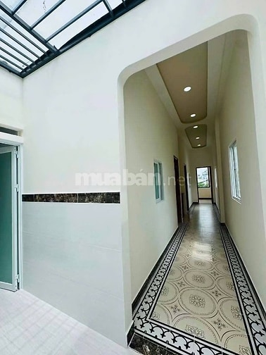 Nhà 1 trệt 1 lầu, 5x12, đường ô tô, 2WC, 4Pn, gần chợ
