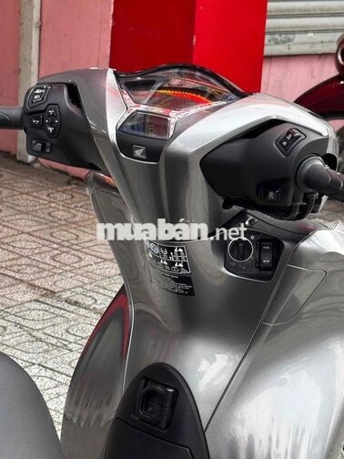 Honda SH 125i 2025 Xám titan siêu lướt