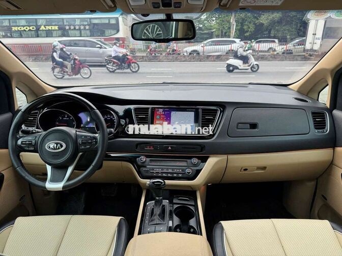 Kia Sedona 2017 2.2DATH full dầu,7 chỗ,màu trắng