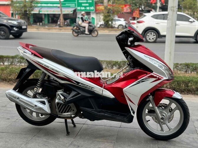Honda Air Blade 125 Đỏ trắng xe đẹp như mới
