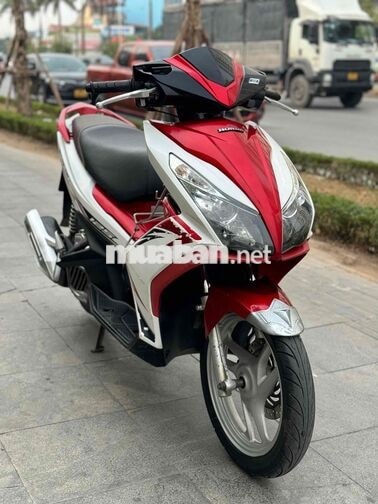 Honda Air Blade 125 Đỏ trắng xe đẹp như mới
