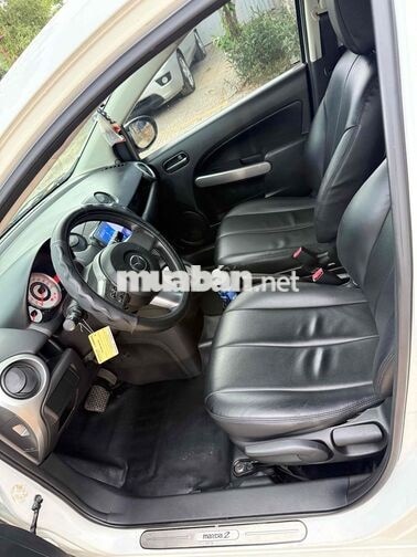 Mazda Mazda 2 2012 Trắng hatchback