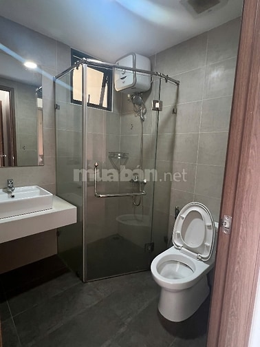 Căn hộ AKARI P1 đầy đủ nội thất, giá 12 triệu. View cực thích.