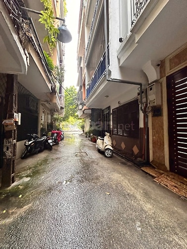 Bán nhà phân lô báo Tiền phong 7 tầng thang máy, 2 oto ngủ trong nhà