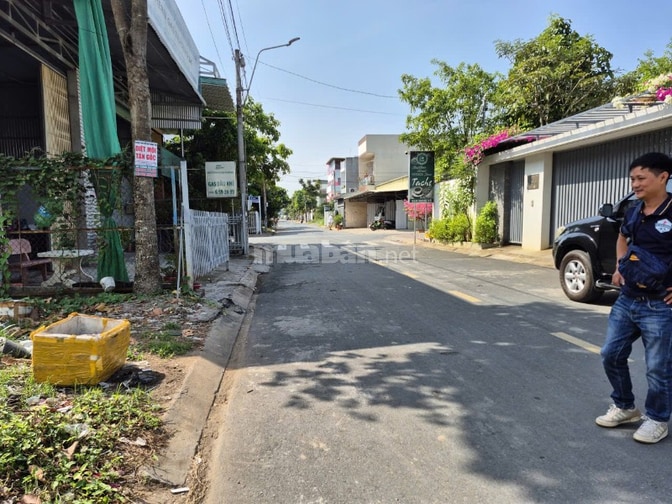 Công ty Đấu giá hợp danh Lam Sơn Sài Gòn thông báo đấu giá tài sản