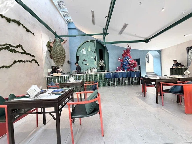CHO THUÊ NHÀ TÚ XƯƠNG - P.6,QUẬN 3 DT:10X32M, 1 TRỆT TRỐNG SUỐT