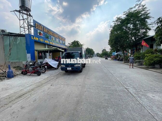 Chính chủ cần bán 150m đất cạnh chợ và cổng chính của Mỹ Phước 3