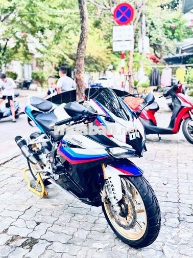 Honda CBR250R Naked bike 249cc 6 cấp