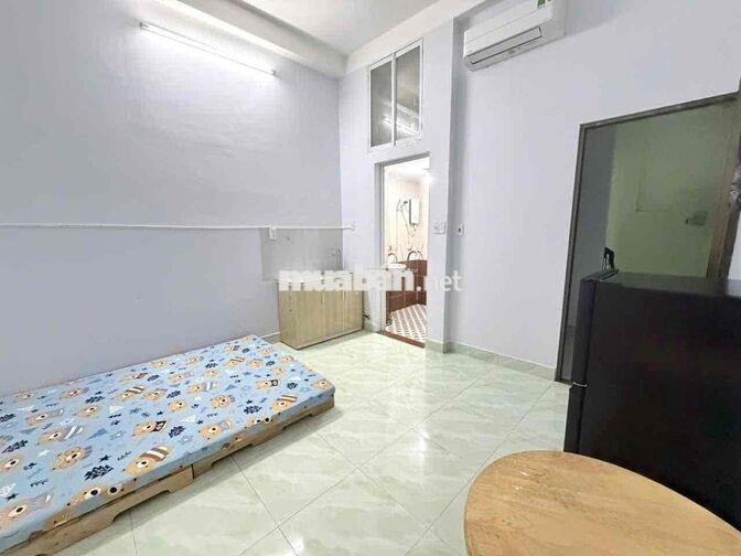STUDIO FULL NỘI THẤT CAO CẤP SÁT CẦU CHỮ Y THUẬN TIỆN QUÂNN 5 QUẬN 10