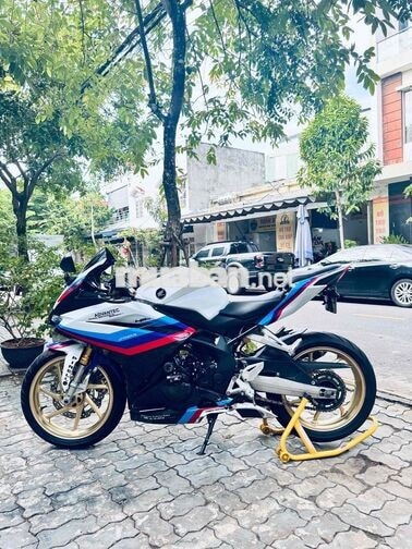 Honda CBR250R Naked bike 249cc 6 cấp