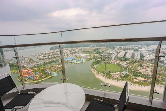 Cho thuê căn hộ 3PN The Opus One full nội thất, view công viên 36ha 