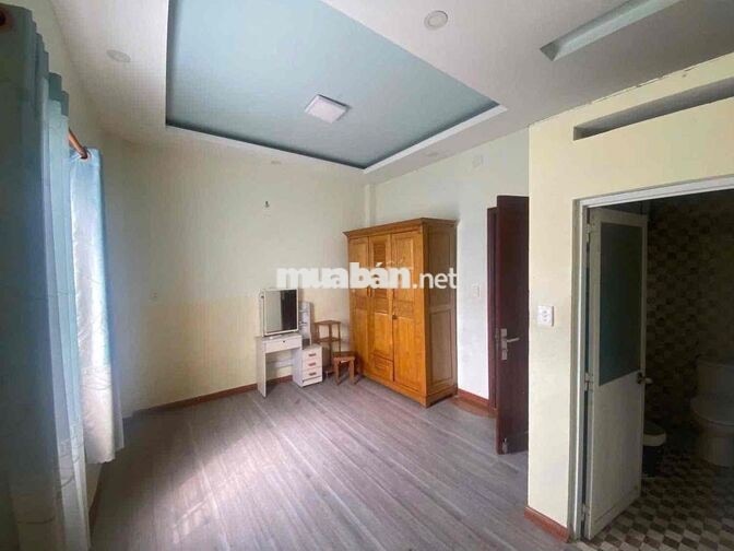 PHÒNG TRỌ ĐẸP, GIỜ GIẤC TỰ DO, CÓ MÁY LẠNH, BAO ĐIỆN NƯỚC, PHÍ DỊCH VU