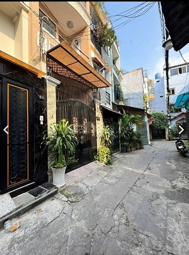 BÁN NHÀ 4 TẦNG PHÚ NHUẬN GẦN PHAN ĐÌNH PHÙNG 42M2 4PN 8.4 TỶ