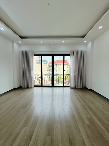 Giá 8,3 tỷ 6T Thang Máy Mới Phố Giáp Bát - Kim Đồng Full Nội Thất 