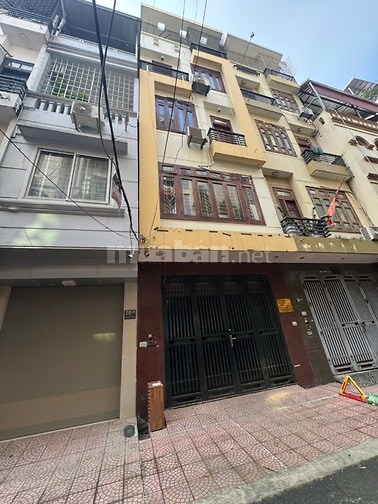 Cc bán nhà ngõ 95 Hoàng cầu Dt 60m2 MT 4,5 m x5 T Đg hè oto 27 tỷ.