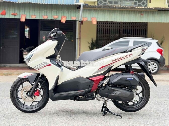 Honda Airblade 160 ABS Trắng đỏ 3000km