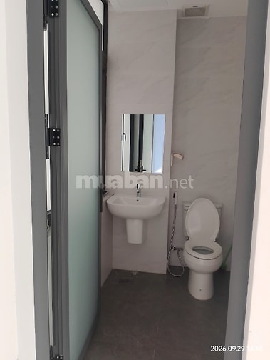 Cho thuê văn phòng mặt tiền đường chính