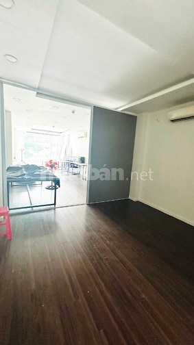 Bán căn nhà mặt tiền đương Hoang Kim Giao P5Q8