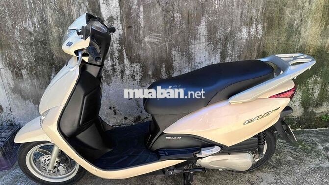 Honda Lead Vàng kem