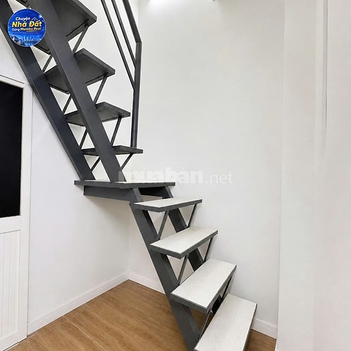 NHÀ QUẬN 4 ĐOÀN VĂN BƠ MẶT TIỀN CHỈ 141 TRIỆU/M2 
