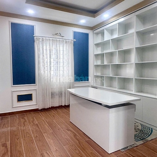Bán nhà MT Bàu Cát phường 11, Tân Bình, gần chợ, 7 tầng, giá 19.5 tỷ