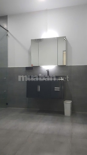 Cho thuê nhà nguyên căn 2 mặt tiền đường Ngô Gia Tự quận 10, 3 lầu 