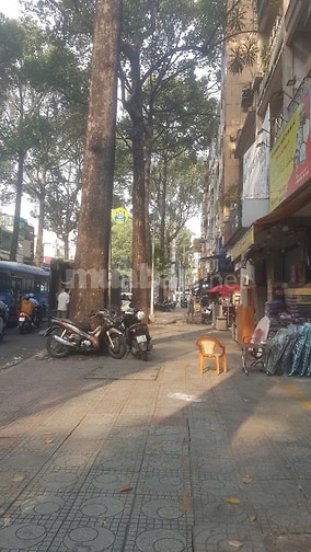Cho thuê nhà nguyên căn 2 mặt tiền đường Ngô Gia Tự quận 10, 3 lầu 
