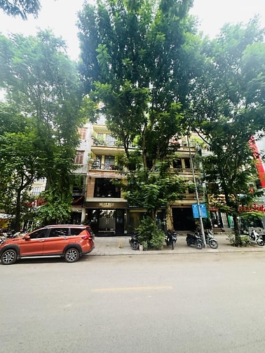 Bán nhà mặt phố KBT 6,5 tầng Phó Đức Chính xây mới cho thuê 110tr/1 th