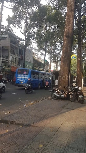 Cho thuê nhà nguyên căn 2 mặt tiền đường Ngô Gia Tự quận 10, 3 lầu 