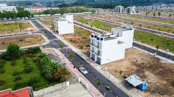BÁN ĐẤT MẶT TIỀN ĐƯỜNG DT741 GIÁ 1379TR